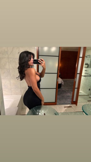 Ellie Schemz Photo #19