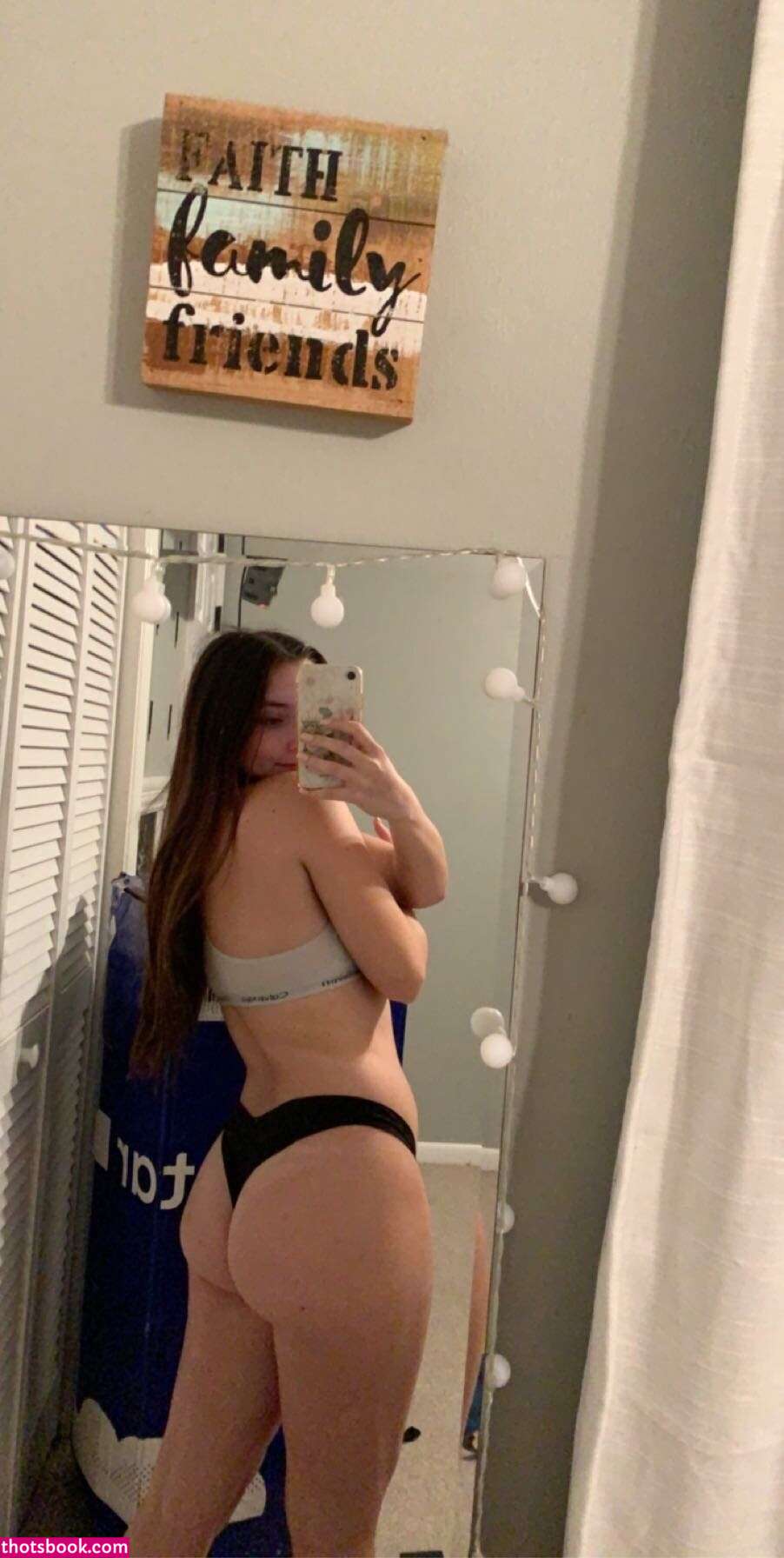 Mackenzie Hicks Photo #29