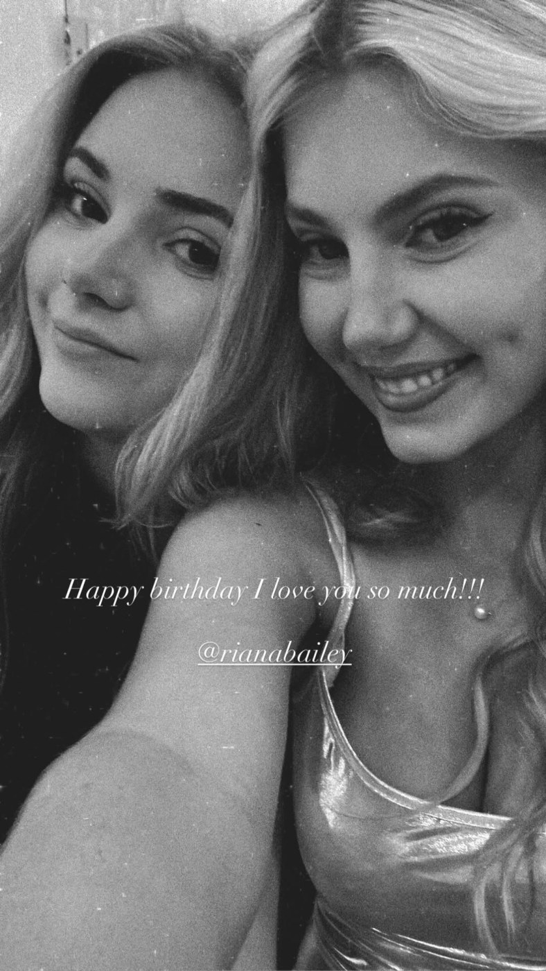 Rianabailey Photo #12