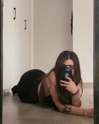 Emi Rhea Photo #20
