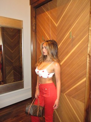 Sarabella Harris