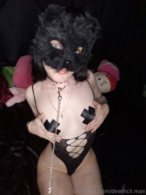 Maxine Photo #4