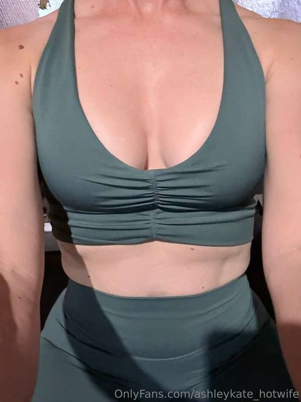 ashleykate_hotwife Photo #31