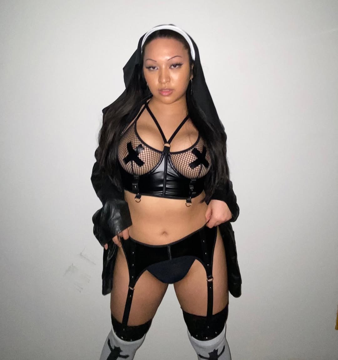 lilasianthiccie Photo #2