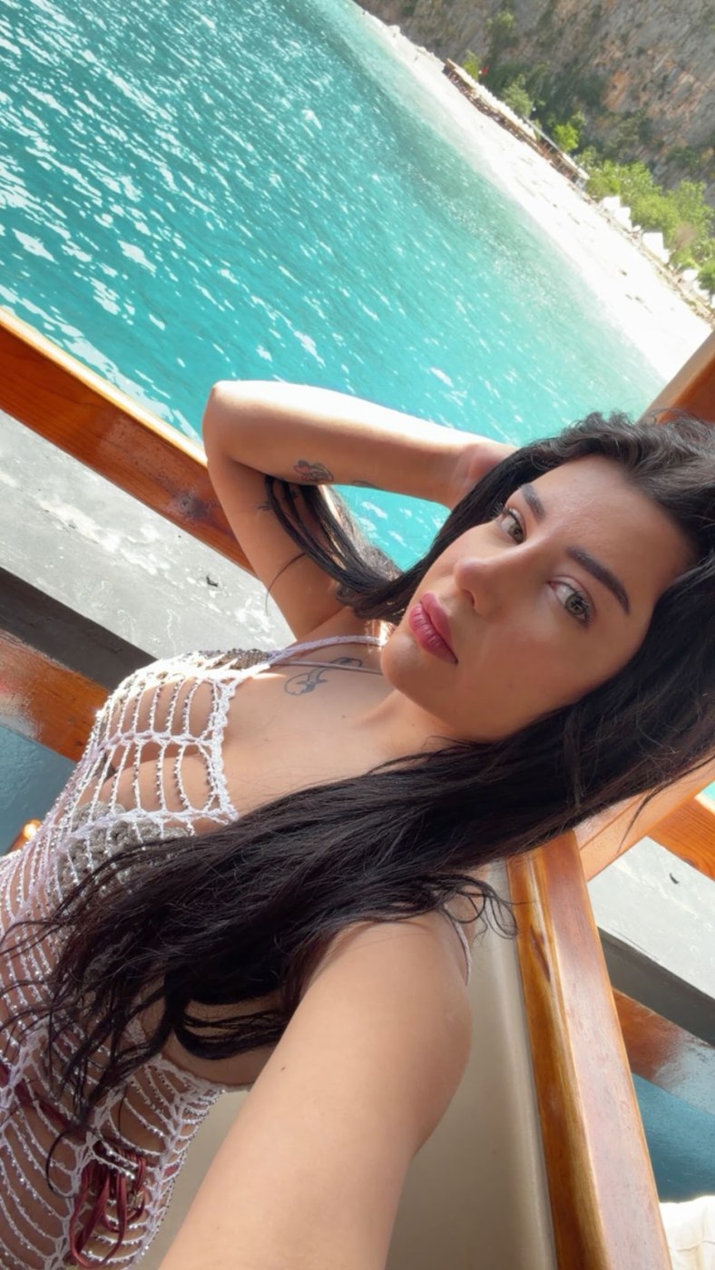Gözde Akgün Photo #14
