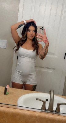 Haley Benitez Photo #10