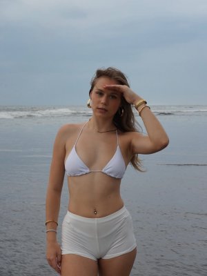Heloise Belfort Photo #14
