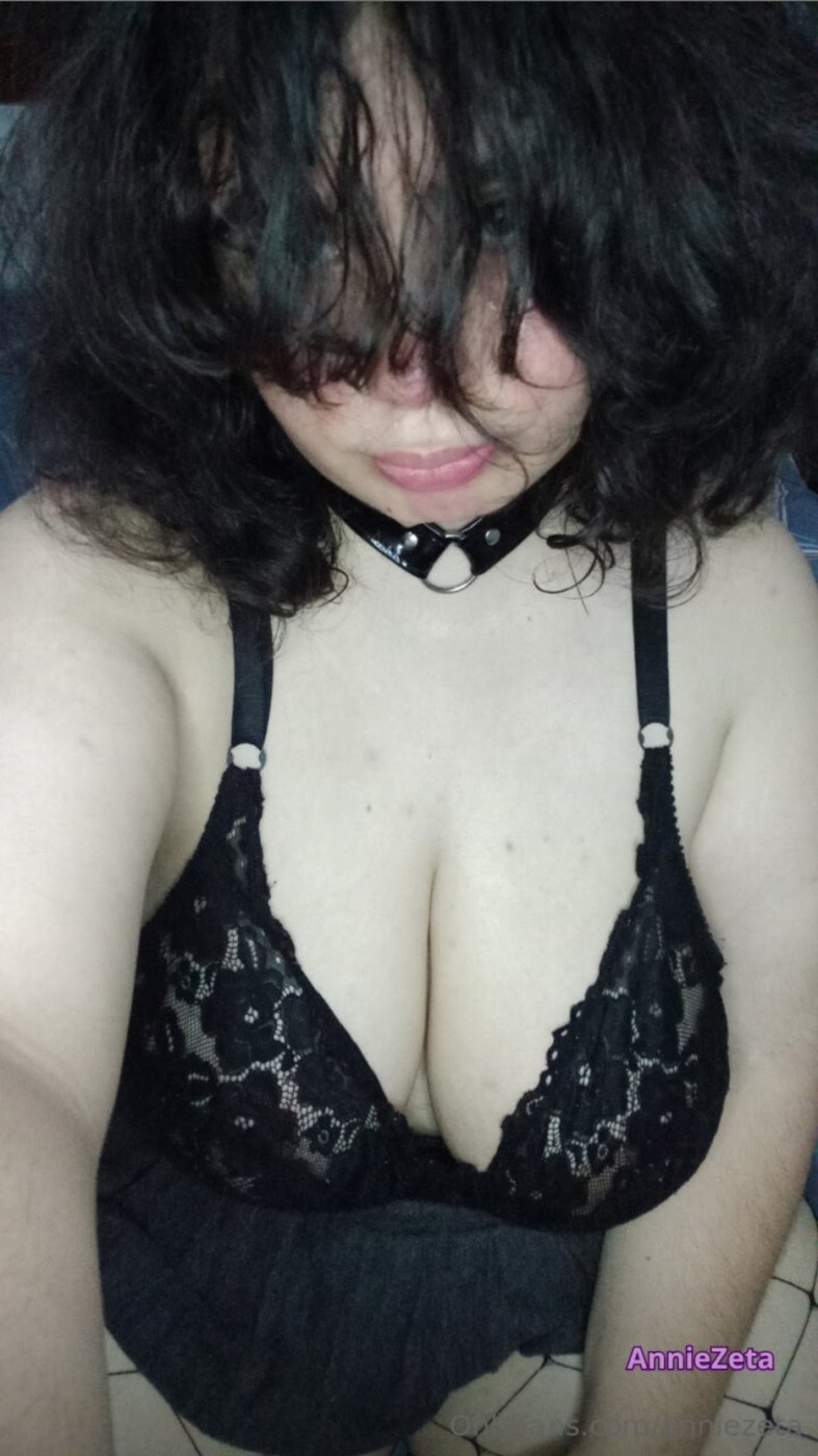 Annie Zetta Photo #13