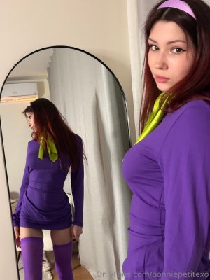 Bonniepetite Photo #12
