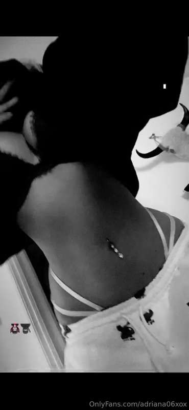 adriana06xox Photo #2