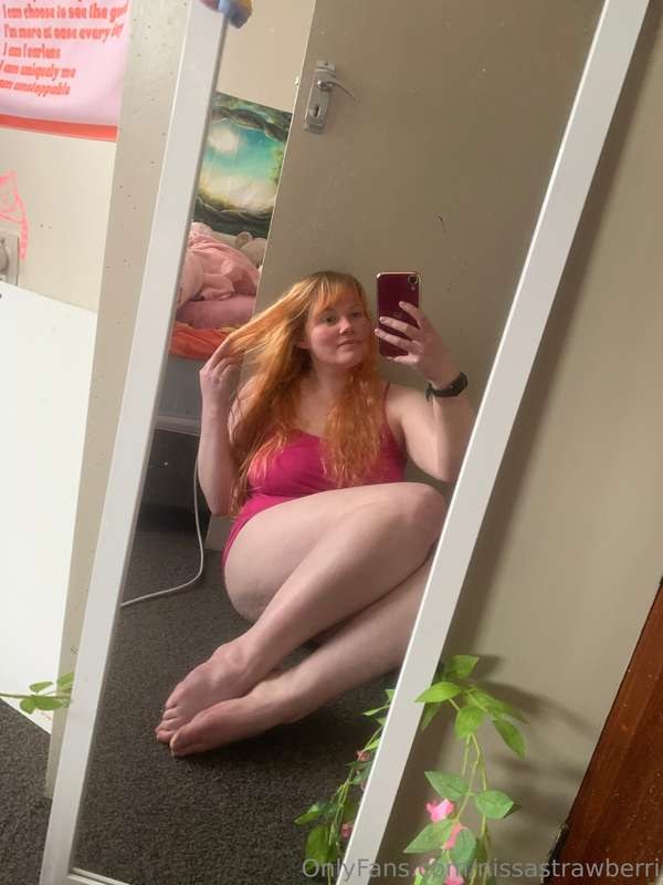 nissastrawberri Photo #24