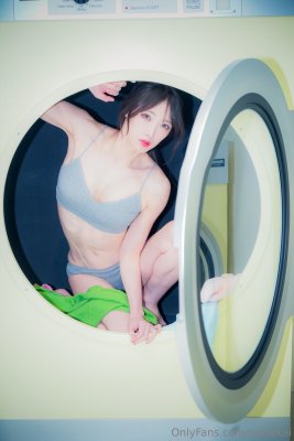 Saki Akai Photo #23