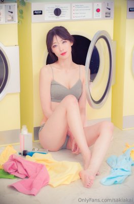 Saki Akai Photo #31