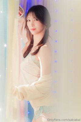 Saki Akai Photo #56