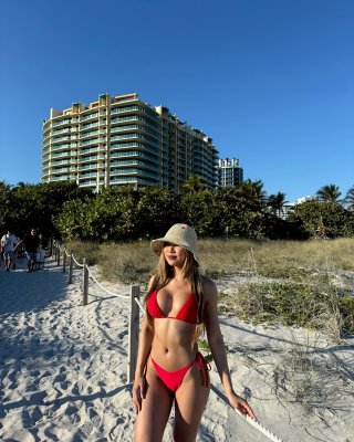 Cindy Vu Photo #12