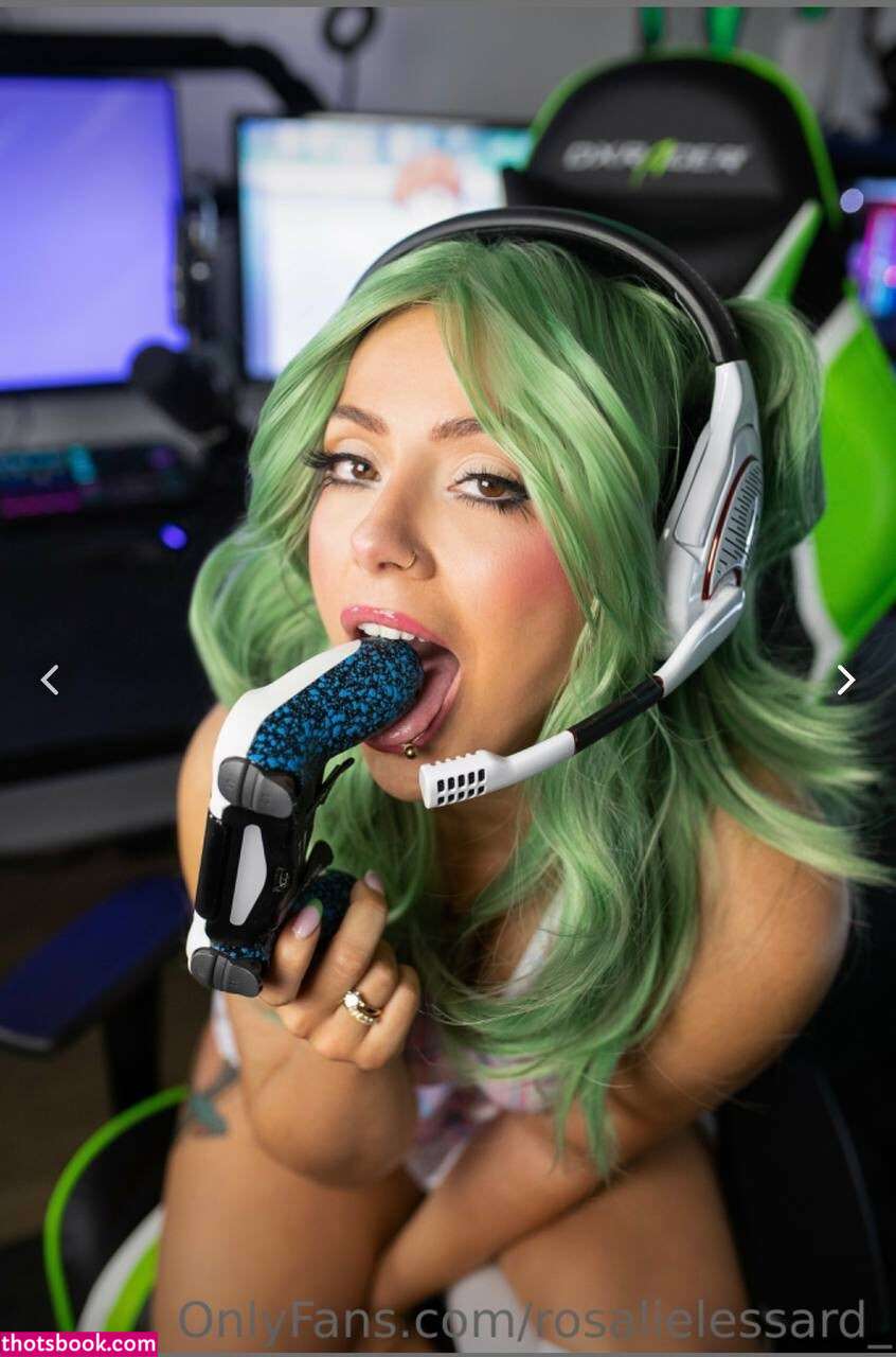 Rosalie Lessard Photo #119