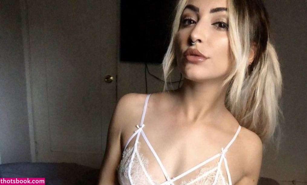 Miss Angeliquew Photo #88