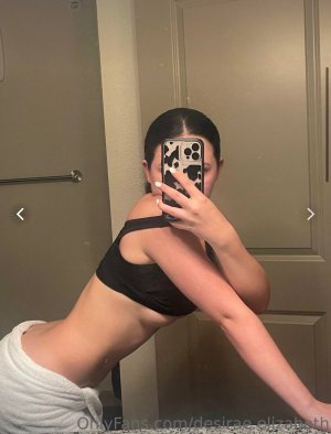 Desirae Elizabeth Photo #27