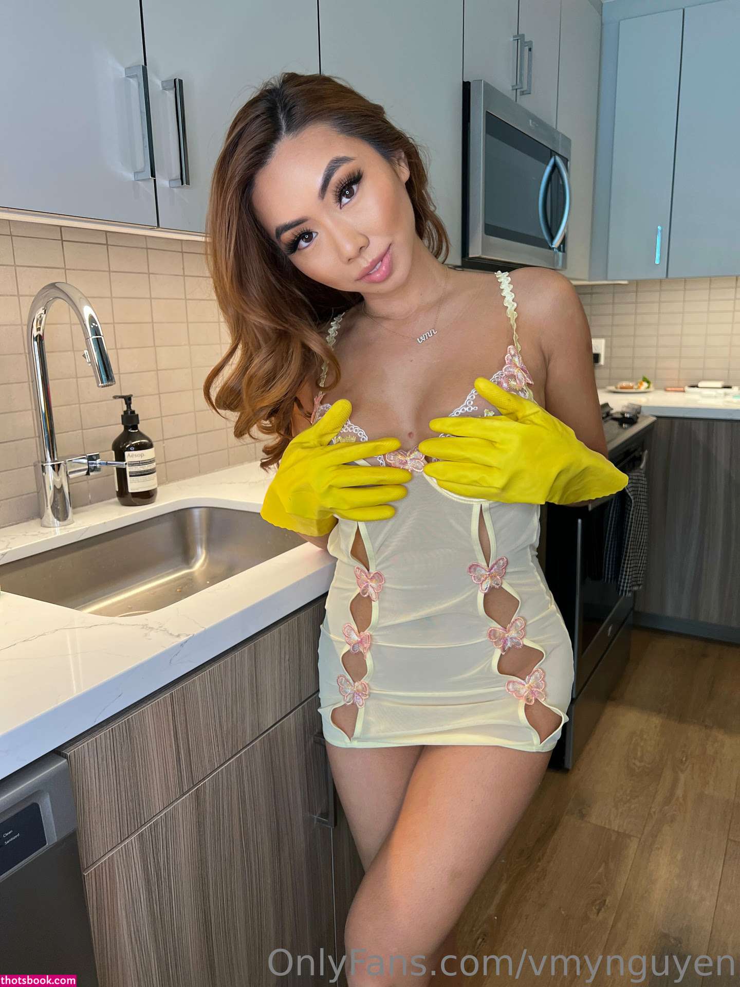 Victoria Nguyen Photo #158