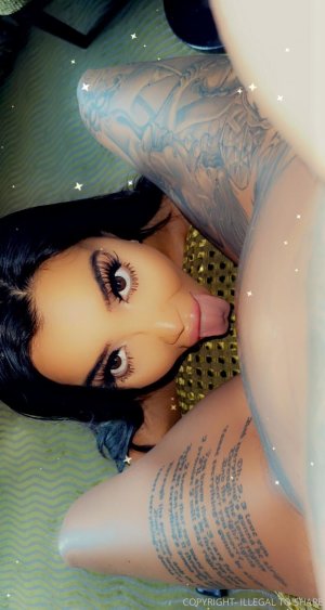 Chloe Khan Photo #44