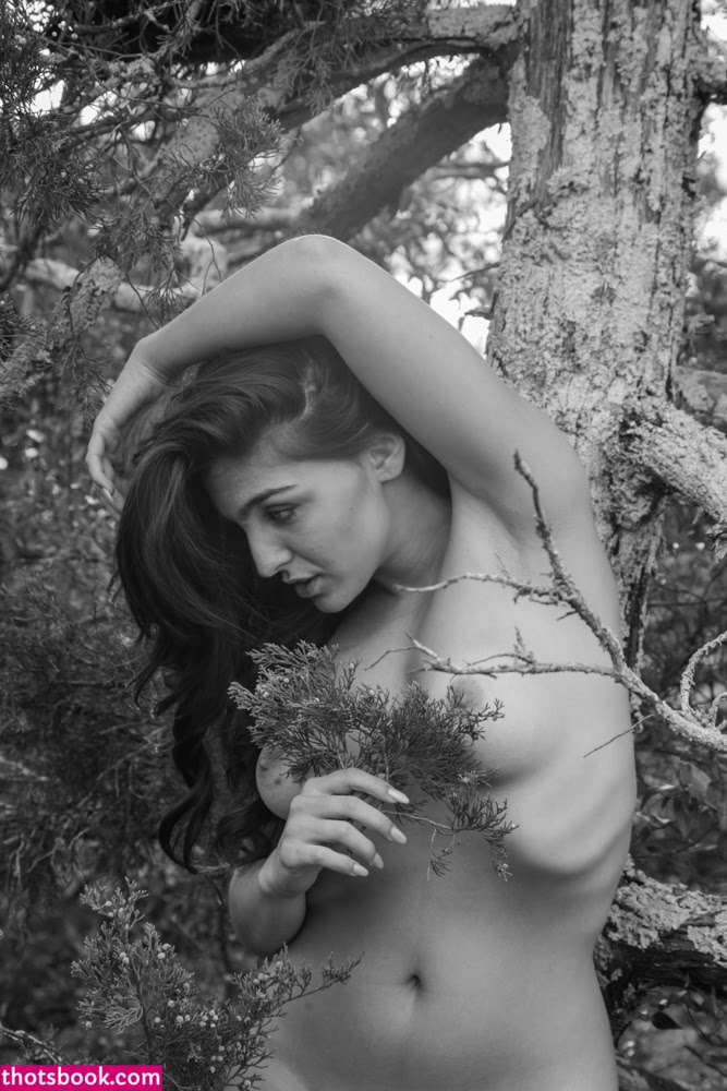 Emily Rinaudo Photo #95