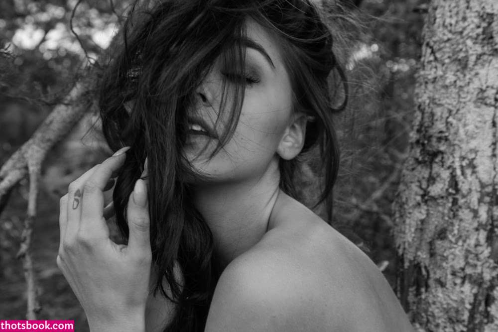 Emily Rinaudo Photo #112