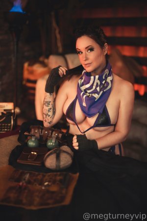 Meg Turney Photo #688