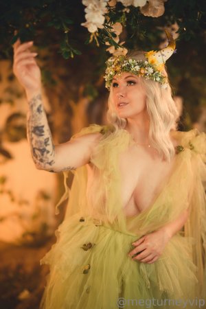 Meg Turney Photo #706