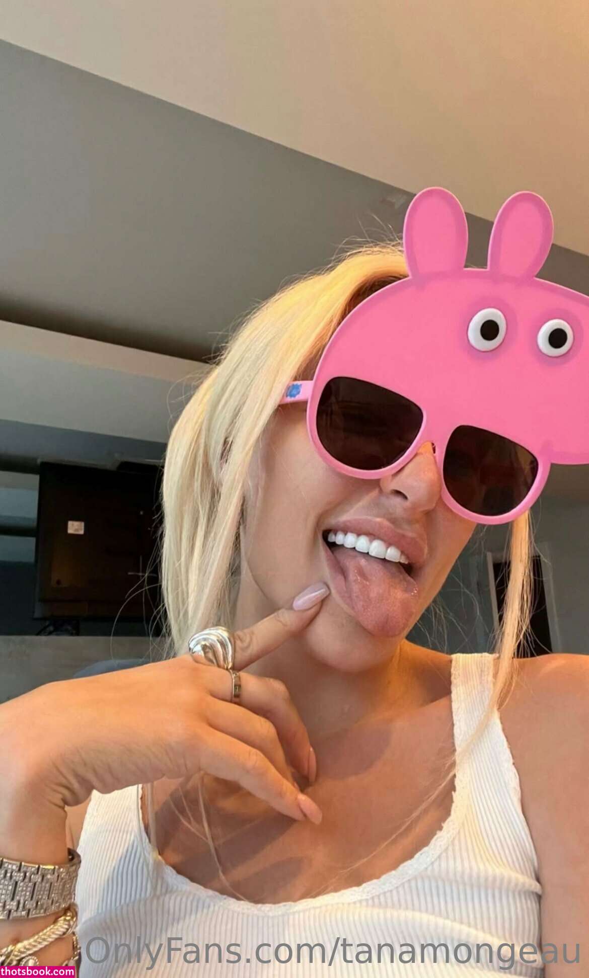 Tana Mongeau Photo #54