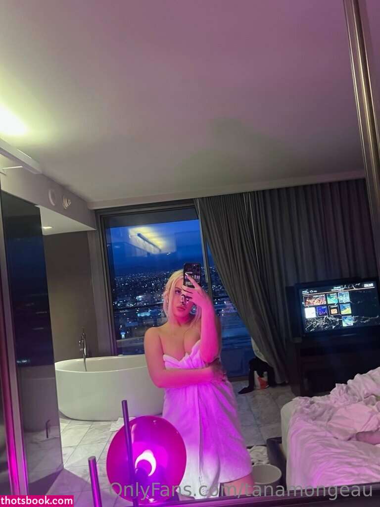 Tana Mongeau Photo #82