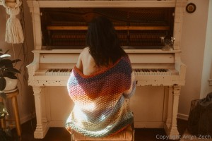 Arryn Zech Photo #345