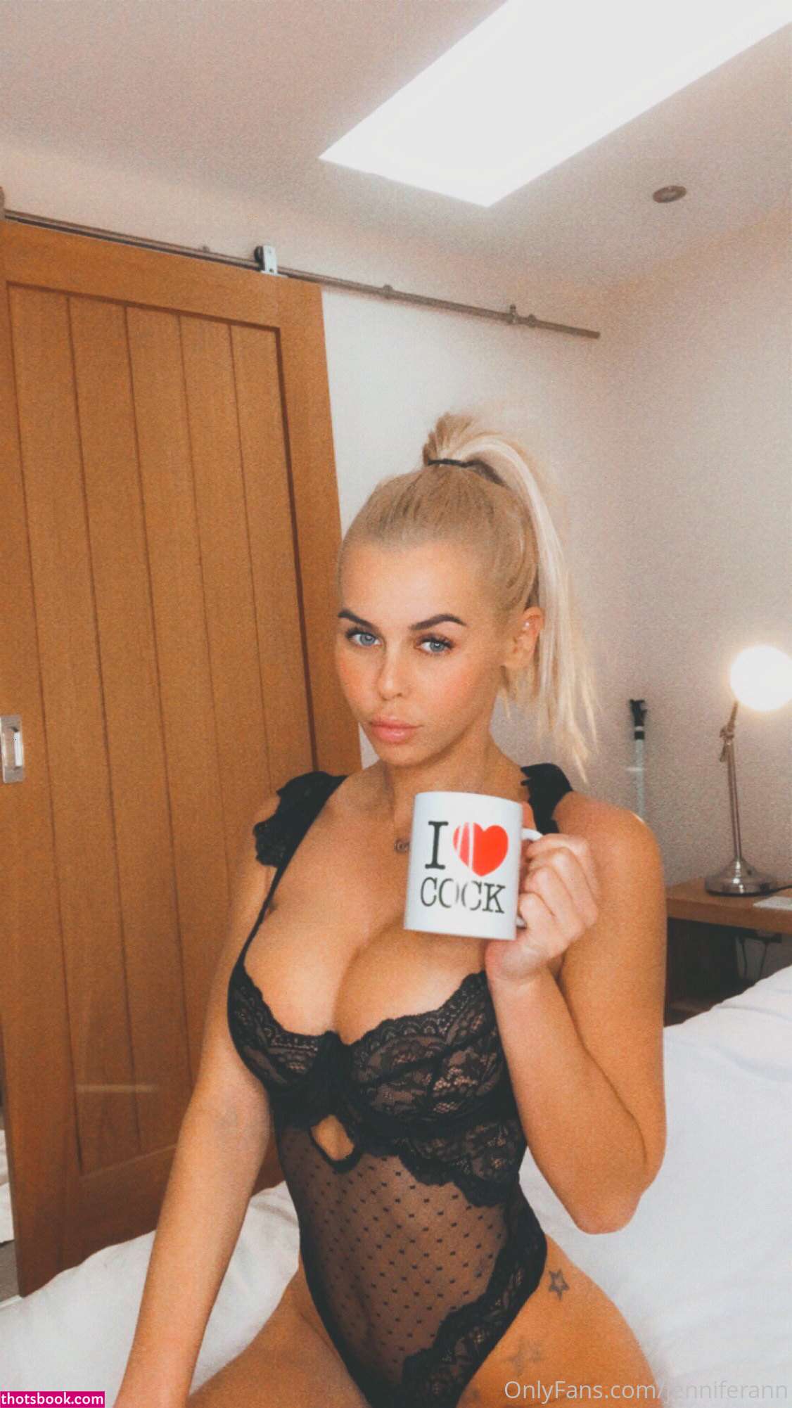 Jennifer Ann Photo #36