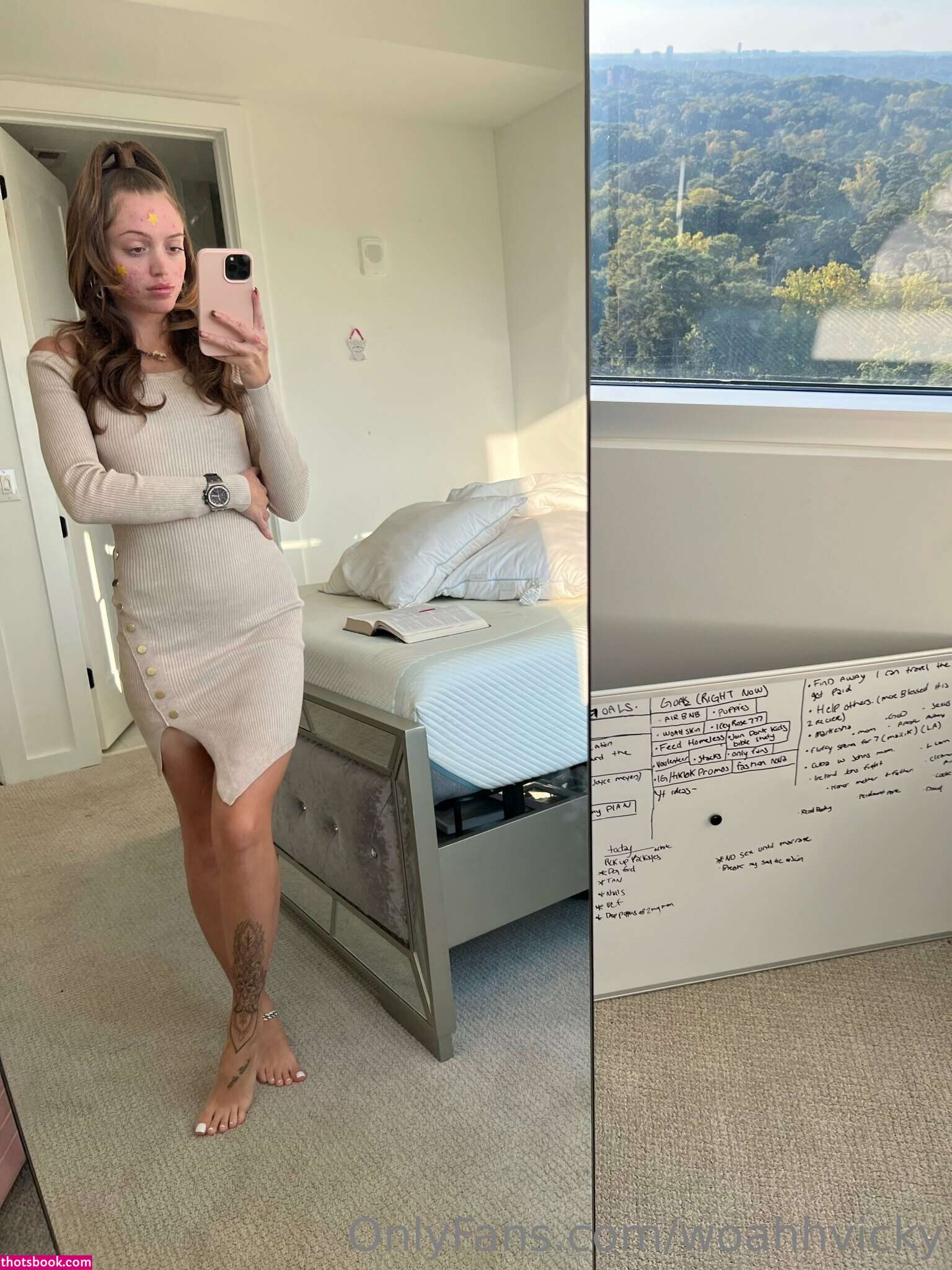 Woah Vicky Photo #32