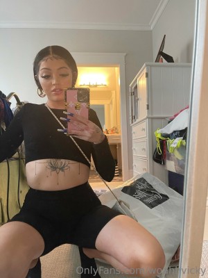 Woah Vicky Photo #51