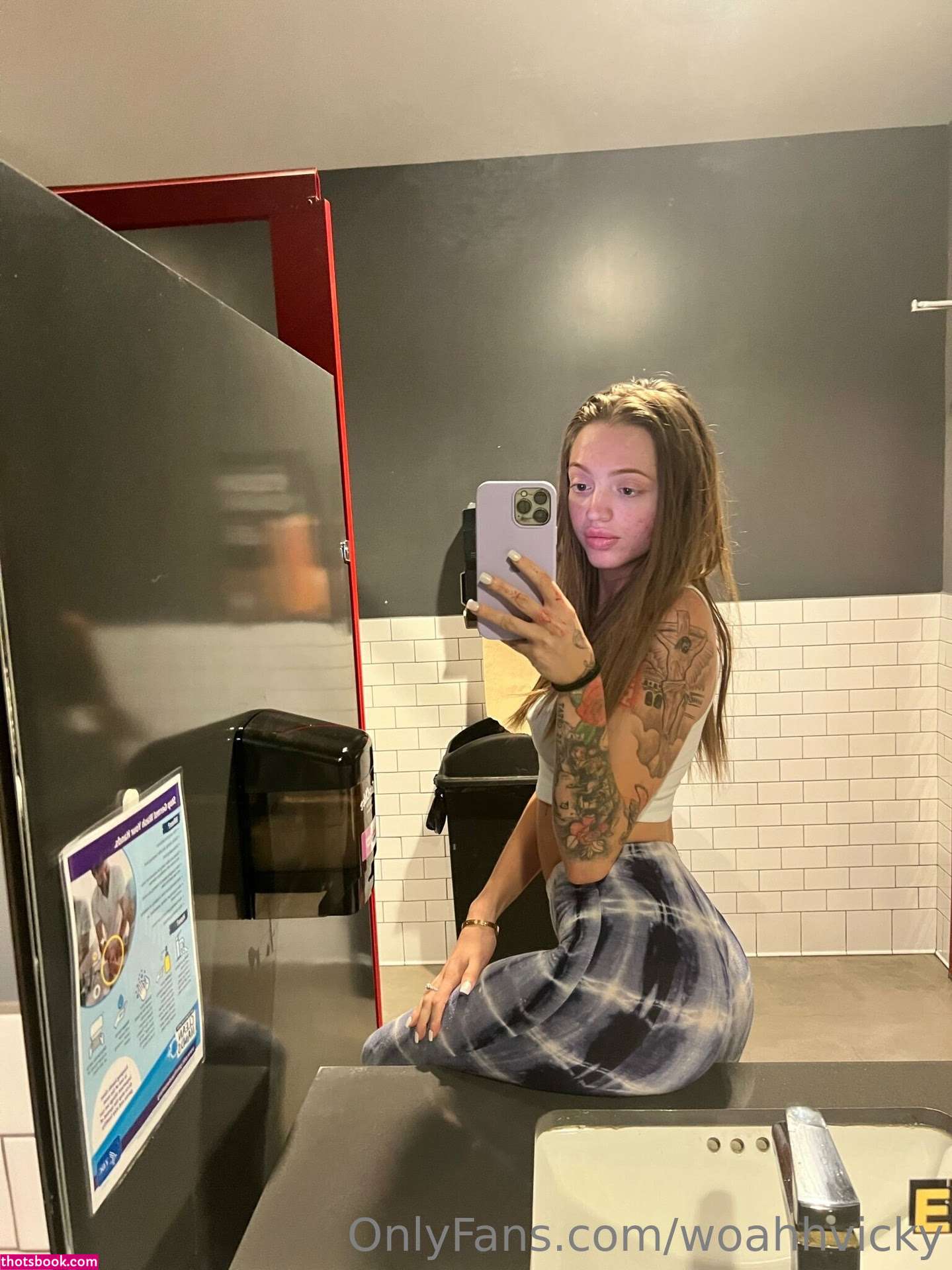 Woah Vicky Photo #73