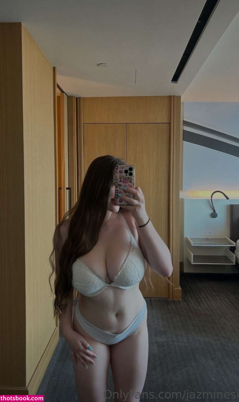 Jazmine Singing Photo #61