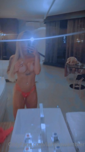 Larissa Wambier Photo #77