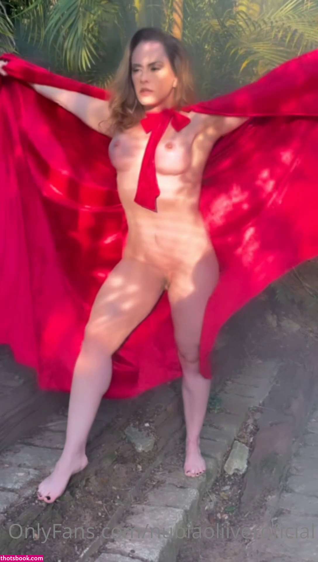 Nubia Oliver Photo #77