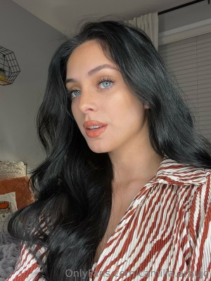 Camilla Araujo Photo #256