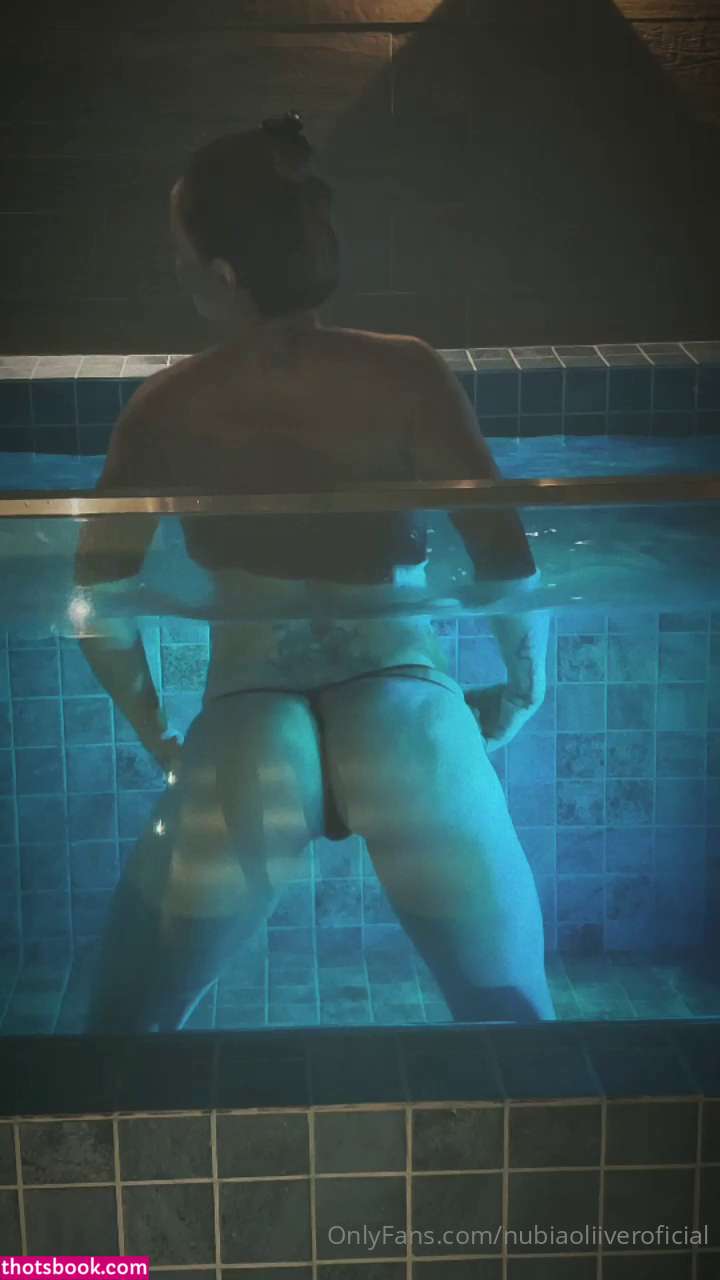 Nubia Oliver Photo #139