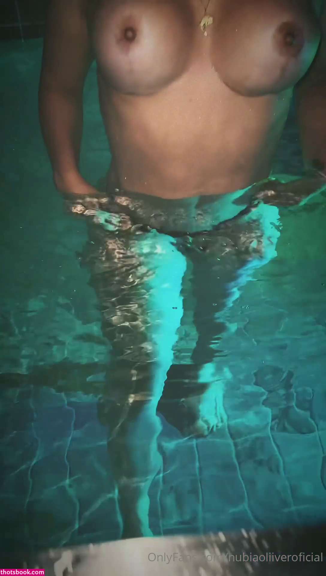 Nubia Oliver Photo #141