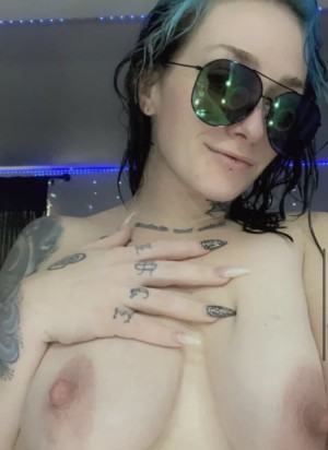 Misslavey666 Photo #35