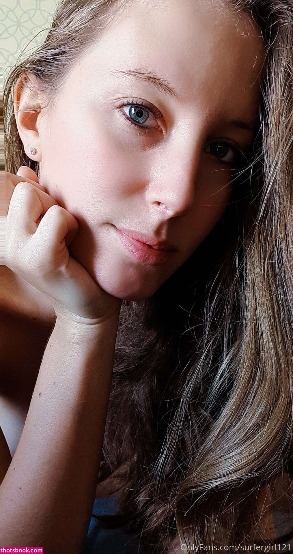 Allie Surfer Photo #20