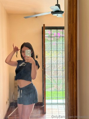 Mewslut Photo #126