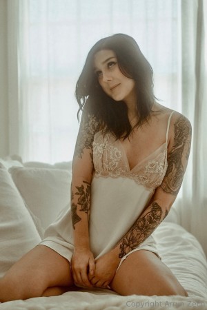 Arryn Zech Photo #491