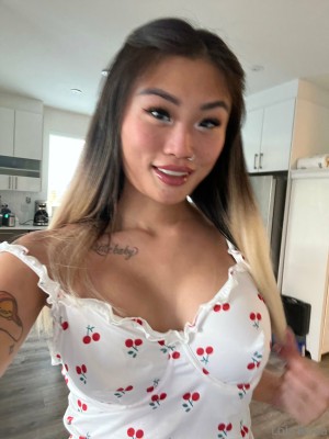 Lola Tessa Photo #182