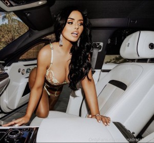 Abigail Ratchford Photo #2