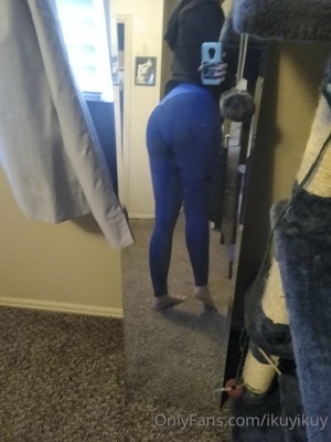 Ikuy Cosplayer Photo #13