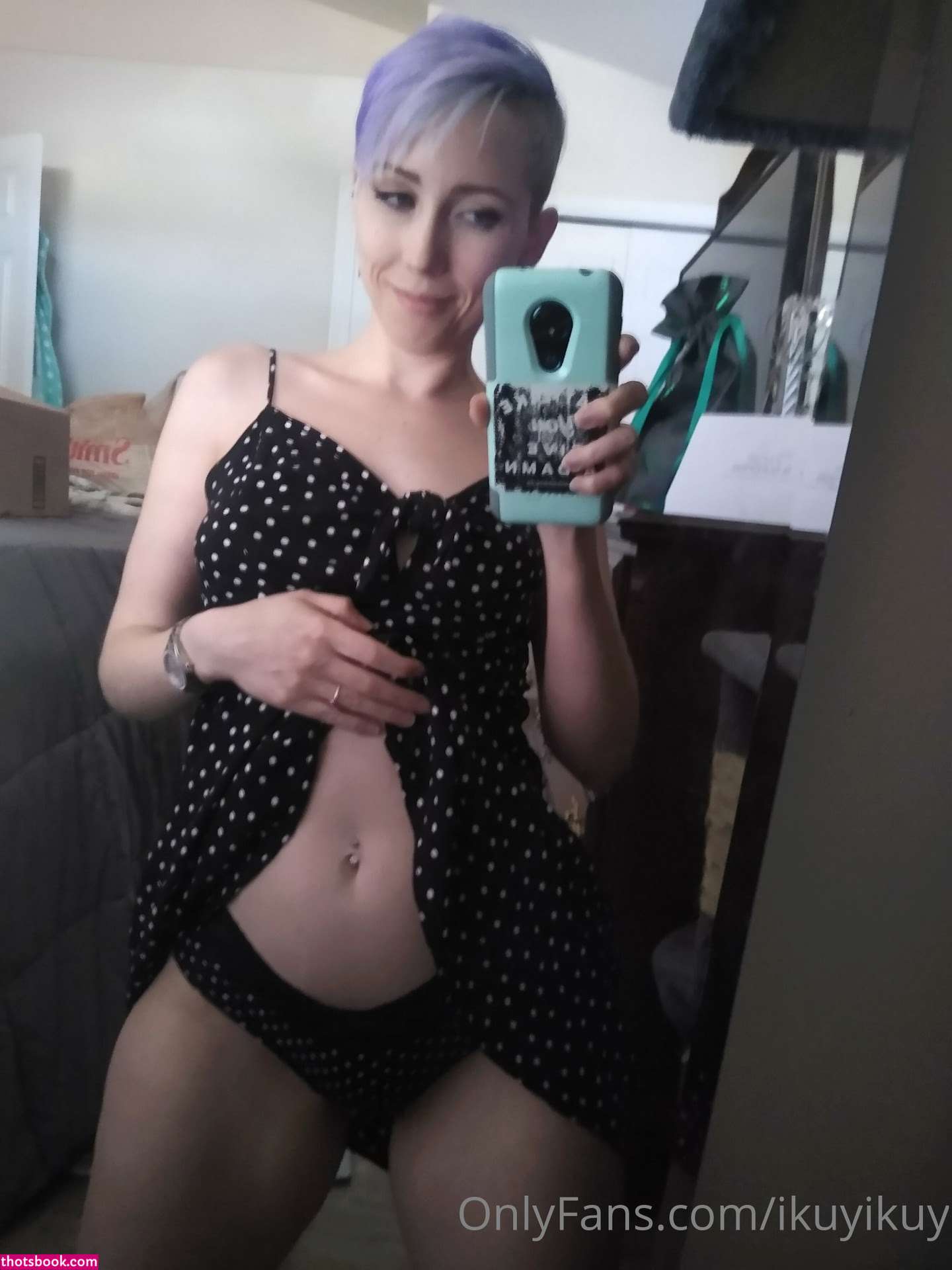 Ikuy Cosplayer Photo #69