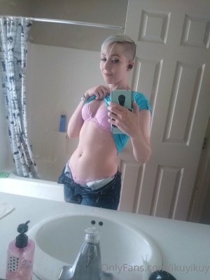 Ikuy Cosplayer Photo #63